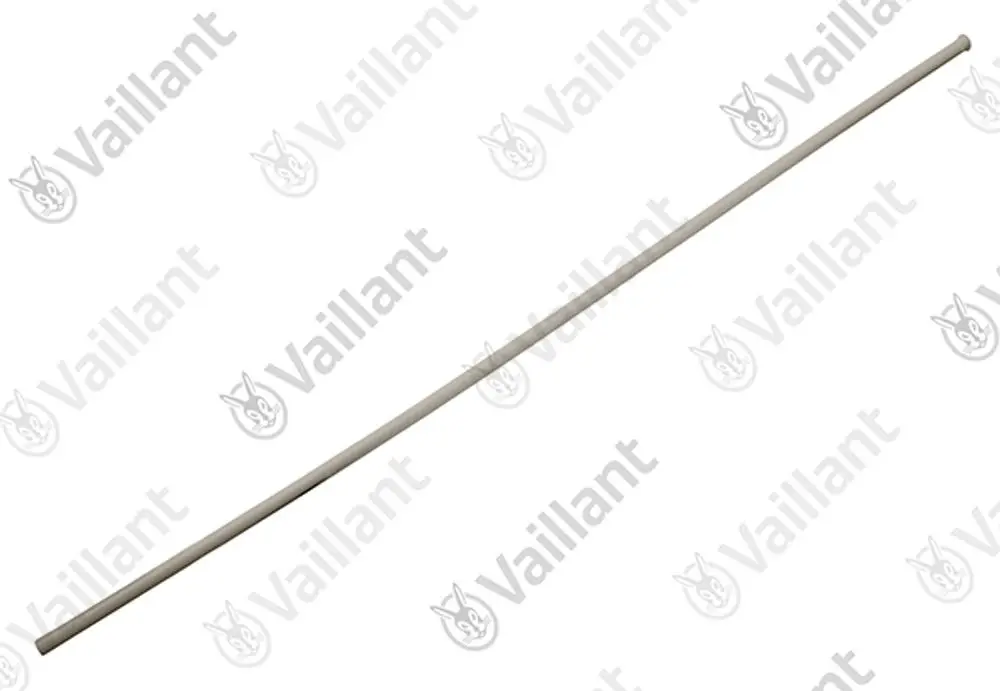 Vaillant Rohr für Kaltwasser, dunkelgrau, lang und dünn, auf hellem Hintergrund liegend.